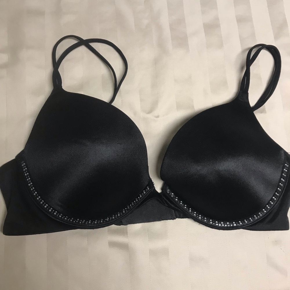 Victoria’s Secret Black Bedazzled Bra